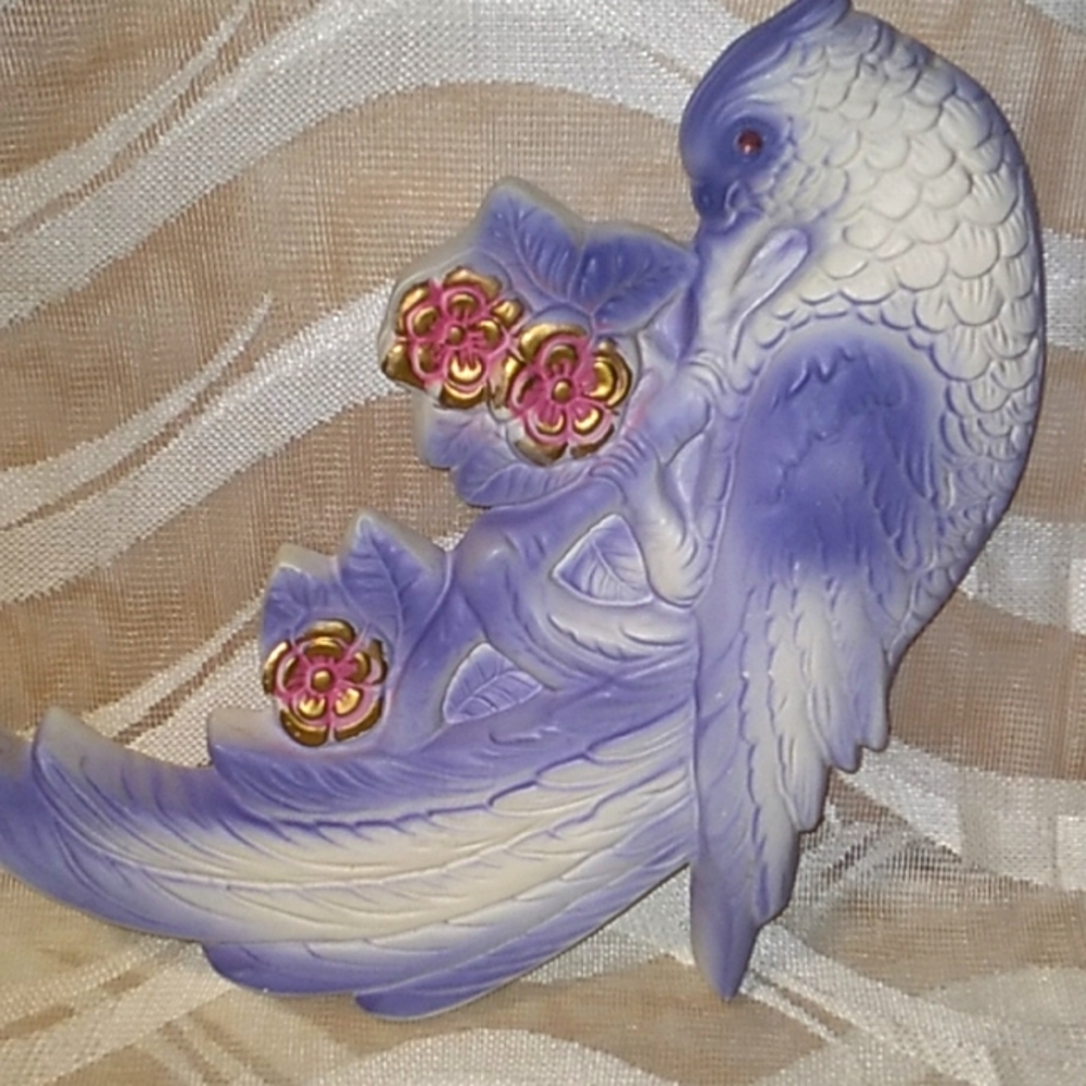 **Updated-please watch video&read- Vintage Chalkware Tropical Bird
